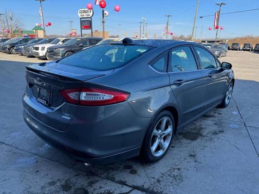 2014 Ford Fusion SE