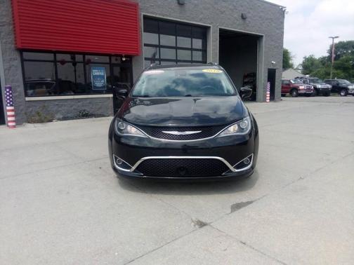 2018 Chrysler Pacifica Touring-L Plus