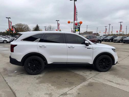 2022 Kia Sorento LX