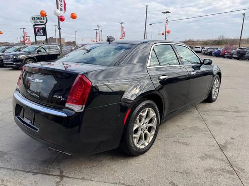 2017 Chrysler 300C Platinum