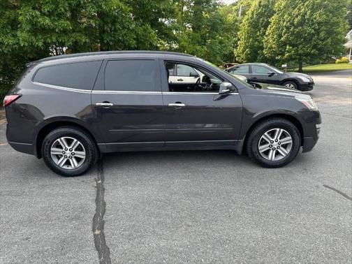2017 Chevrolet Traverse 2LT