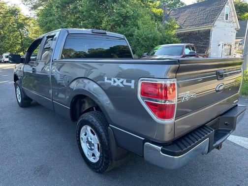 Tuxedo Black Metallic 2014 Ford F-150 XLT