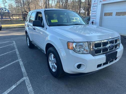 2011 Ford Escape XLS