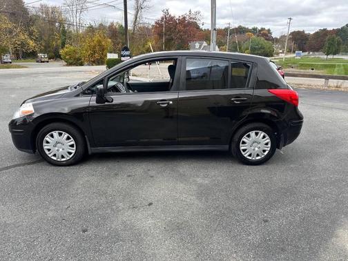 2012 Nissan Versa 1.8 S