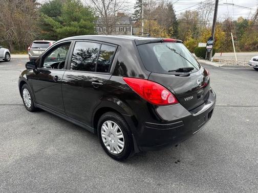 2012 Nissan Versa 1.8 S