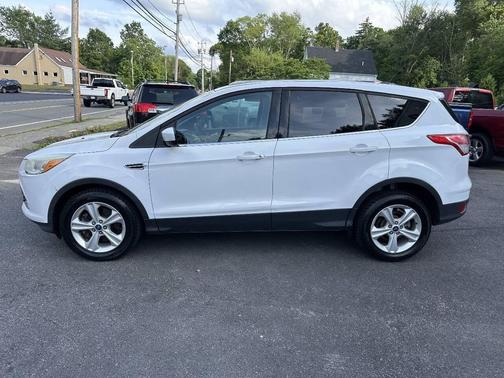 White Platinum Metallic Tri-Coat 2014 Ford Escape SE