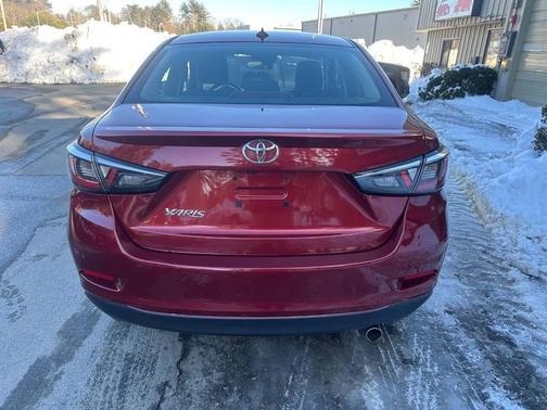 2019 Toyota Yaris Sedan LE