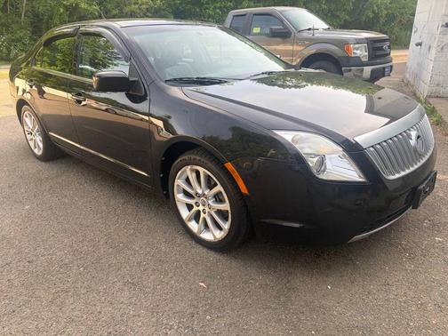 Tuxedo Black Clearcoat Metallic 2010 Mercury Milan Premier