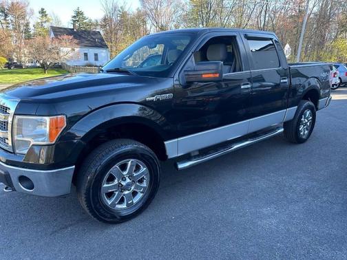 Tuxedo Black Metallic 2013 Ford F-150 XLT