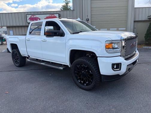 2016 GMC Sierra 2500 Denali