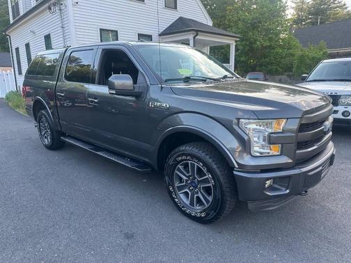 Magnetic Metallic 2015 Ford F-150 Lariat