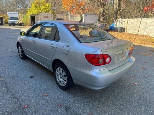 2005 Toyota Corolla LE