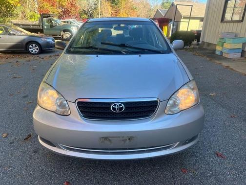 2005 Toyota Corolla LE