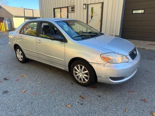 2005 Toyota Corolla LE