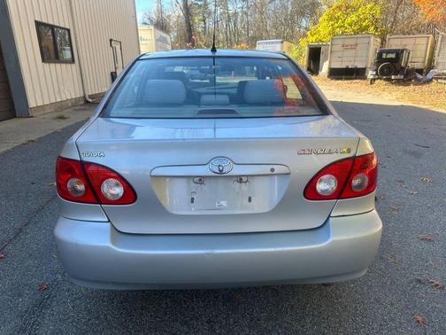 2005 Toyota Corolla LE