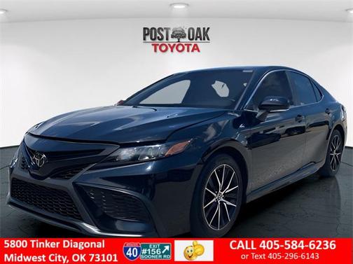 2022 Toyota Camry SE