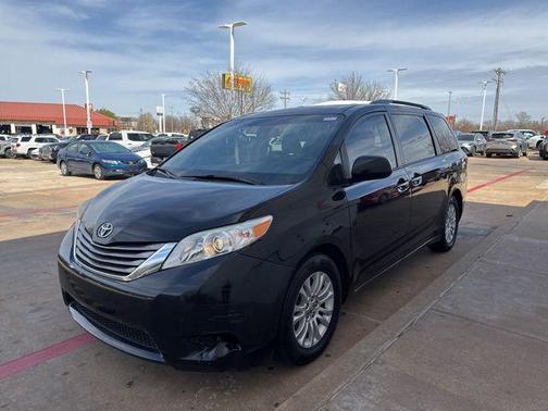 2015 Toyota Sienna SE