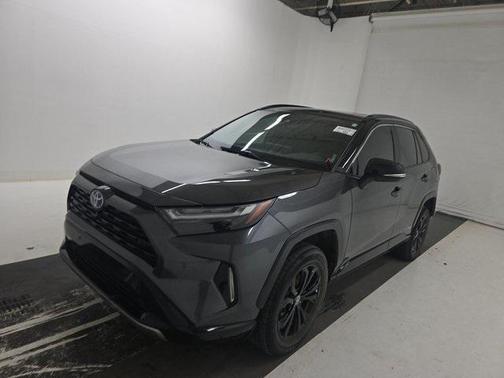 2022 Toyota RAV4 Hybrid SE