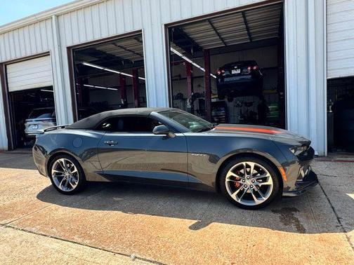 Nightfall Gray Metallic 2017 Chevrolet Camaro 2LT