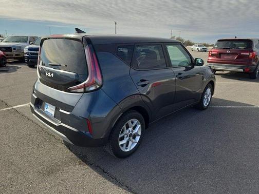 2023 Kia Soul LX