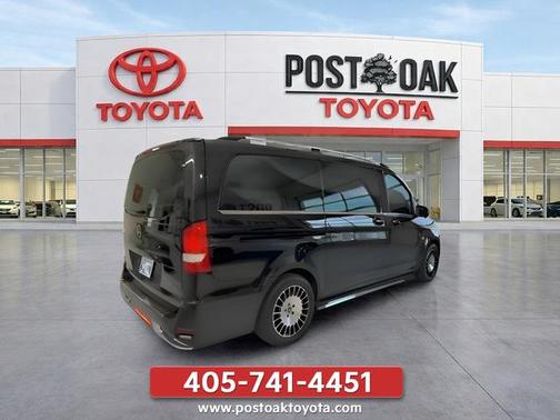 Obsidian Black Metallic 2020 Mercedes-Benz Metris Base