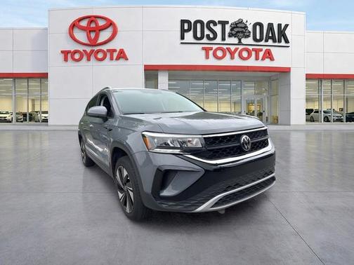 Gray 2024 Volkswagen Taos 1.5T SE