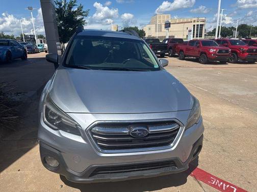 Ice Silver Metallic 2019 Subaru Outback 2.5i Limited