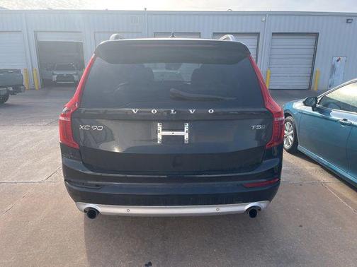 2019 Volvo XC90 T5 Momentum