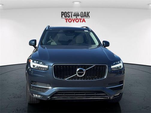 2019 Volvo XC90 T6 Momentum