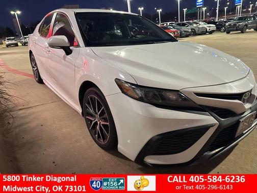 2022 Toyota Camry SE