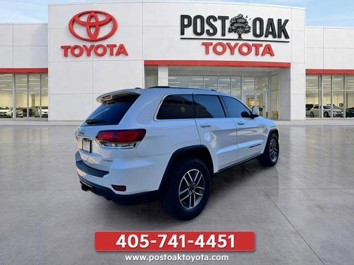 Bright White Clearcoat 2020 Jeep Grand Cherokee Laredo