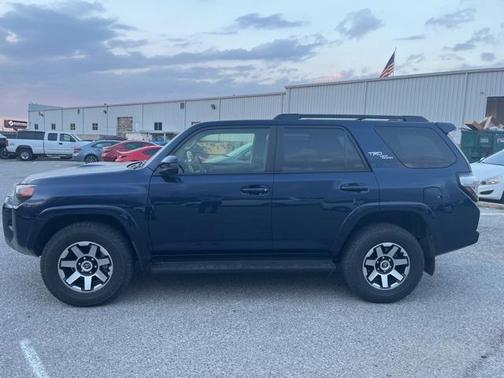 2024 Toyota 4Runner TRD Off Road