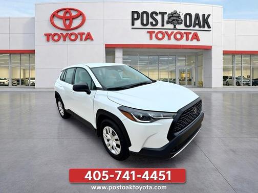 Pearl 2025 Toyota Corolla Cross L