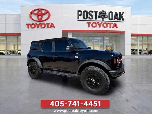 Shadow Black 2024 Ford Bronco Wildtrak