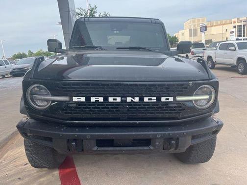Shadow Black 2024 Ford Bronco Wildtrak
