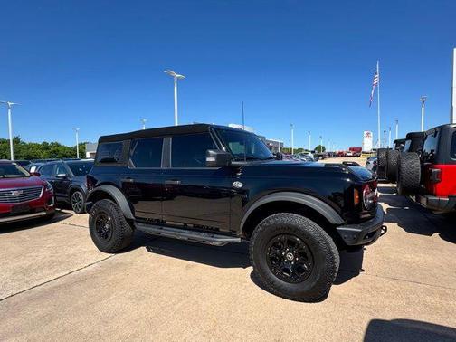 Shadow Black 2024 Ford Bronco Wildtrak