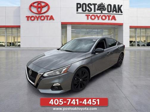 Gun Metallic 2022 Nissan Altima SR FWD
