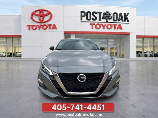 Gun Metallic 2022 Nissan Altima SR FWD