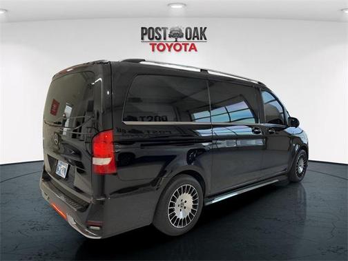 2020 Mercedes-Benz Metris Base