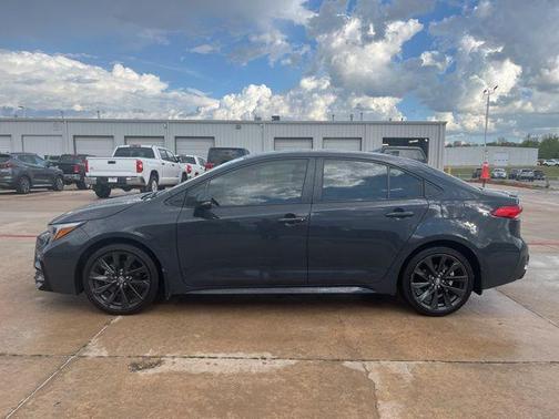 2025 Toyota Corolla Hybrid SE