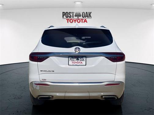 2020 Buick Enclave Essence