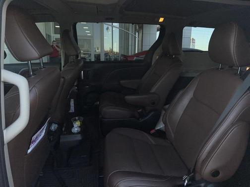 2020 Toyota Sienna Limited Premium