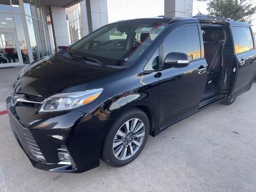 2020 Toyota Sienna Limited Premium