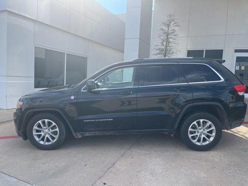Black Forest Green Pearlcoat 2014 Jeep Grand Cherokee Laredo