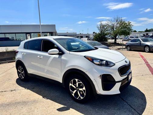 Clear White 2020 Kia Sportage LX