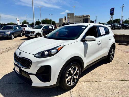 Clear White 2020 Kia Sportage LX