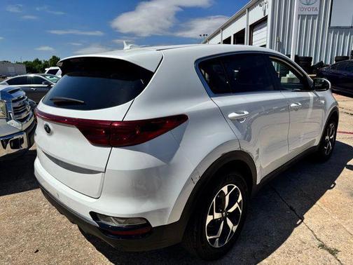 Clear White 2020 Kia Sportage LX