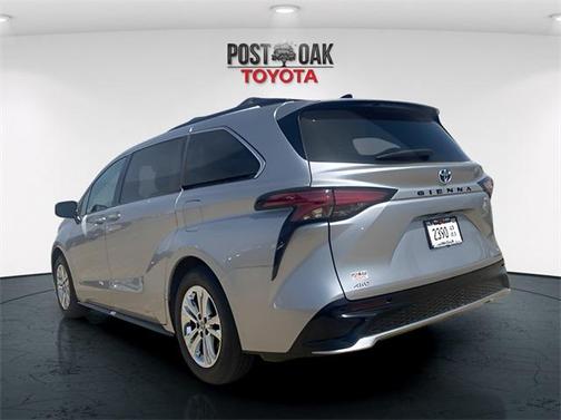 2023 Toyota Sienna XSE