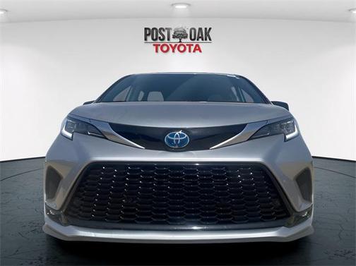 2023 Toyota Sienna XSE
