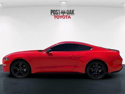 2021 Ford Mustang EcoBoost